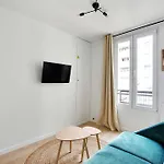 Cosy And Bright Flat Menilmontant