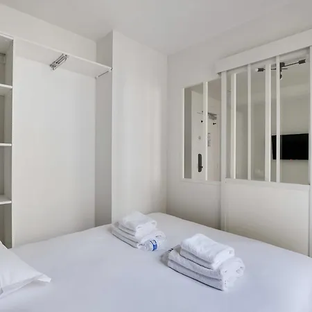Cosy And Bright Flat Menilmontant